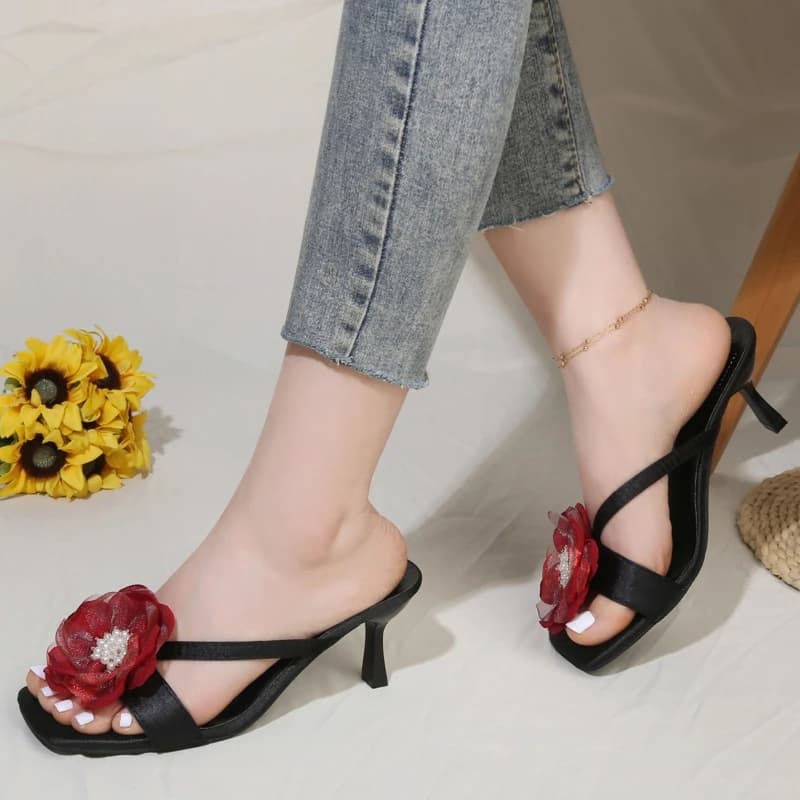 Sandali con Zeppa da Donna Eleganti per Feste e Cerimonie, Scarpe con Tacco Alto e Punta Aperta, Sandali di Lusso con Fiori e Design Esclusivo