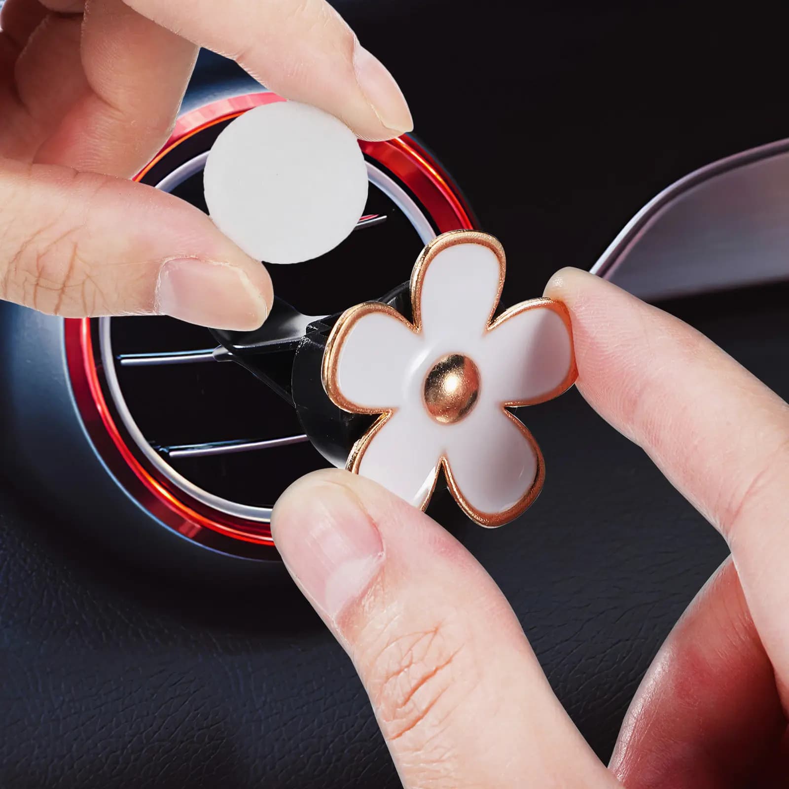 100Pcs Cotton Essential Oil Pads White Round Replacement Refill Aroma Diffuser Pads Necklace Locket Aromatherapy Supply