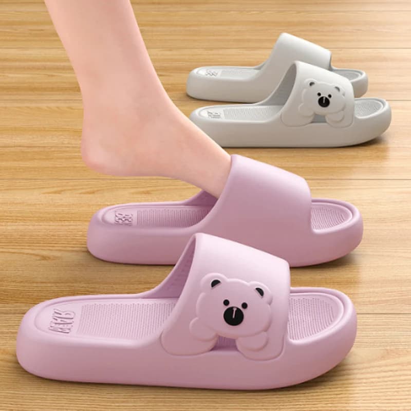 Pantofole da bagno Orso cartone animato Pantofole da interno per donna Scivoli leggeri e morbidi in EVA Donna Comfort Bagno estivo per la casa antiscivolo