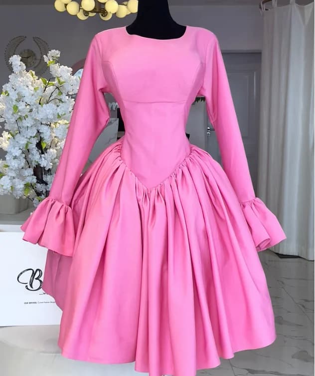 Abito primaverile elegante a pieghe a trapezio a vita alta con scollo tondo e maniche lunghe senza schienale per donna, elegante abito in tinta unita