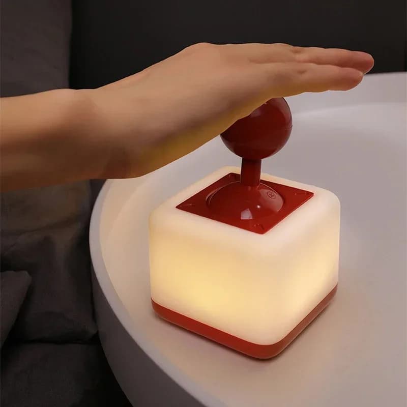 Lampada da scrivania a LED Interruttore a joystick Camera da letto interna Comodino Lampada da atmosfera USB Luce notturna a LED Timer dimmerabile Luci per dormire per bambini
