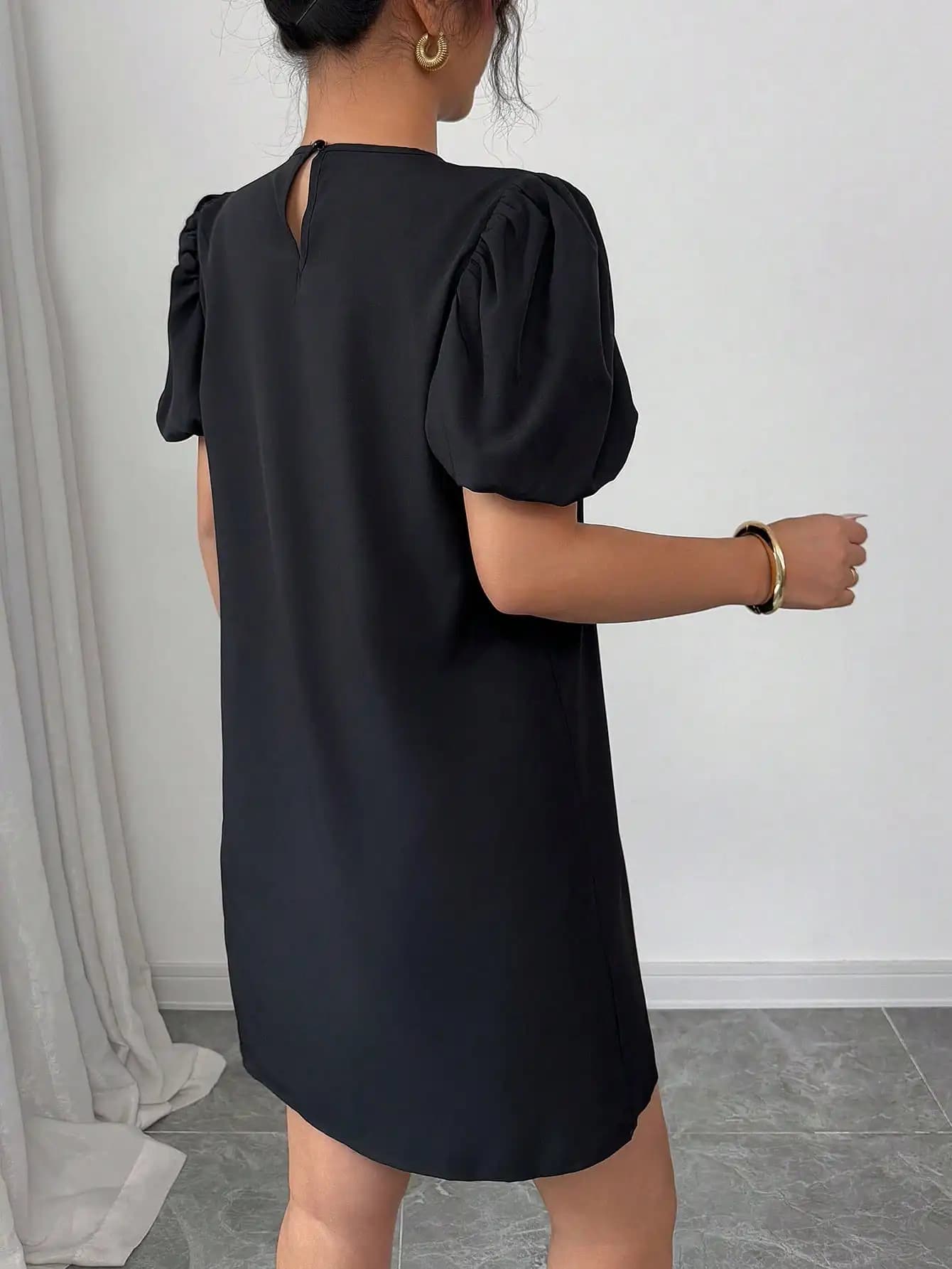Black Lantern Sleeve Round Neck Mini Dress With Pink Bowknot Decor