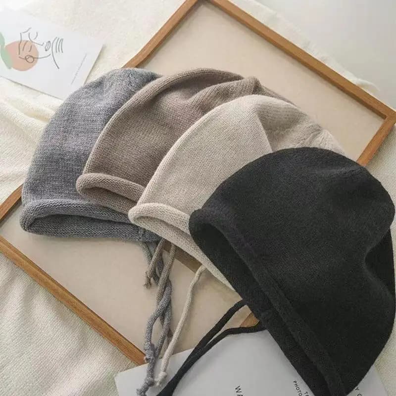 Winter caps in plush, cute knitted hats for women and girls, cute windproof headphones, knitted caps for the cold weather circumcised55 2.1.1