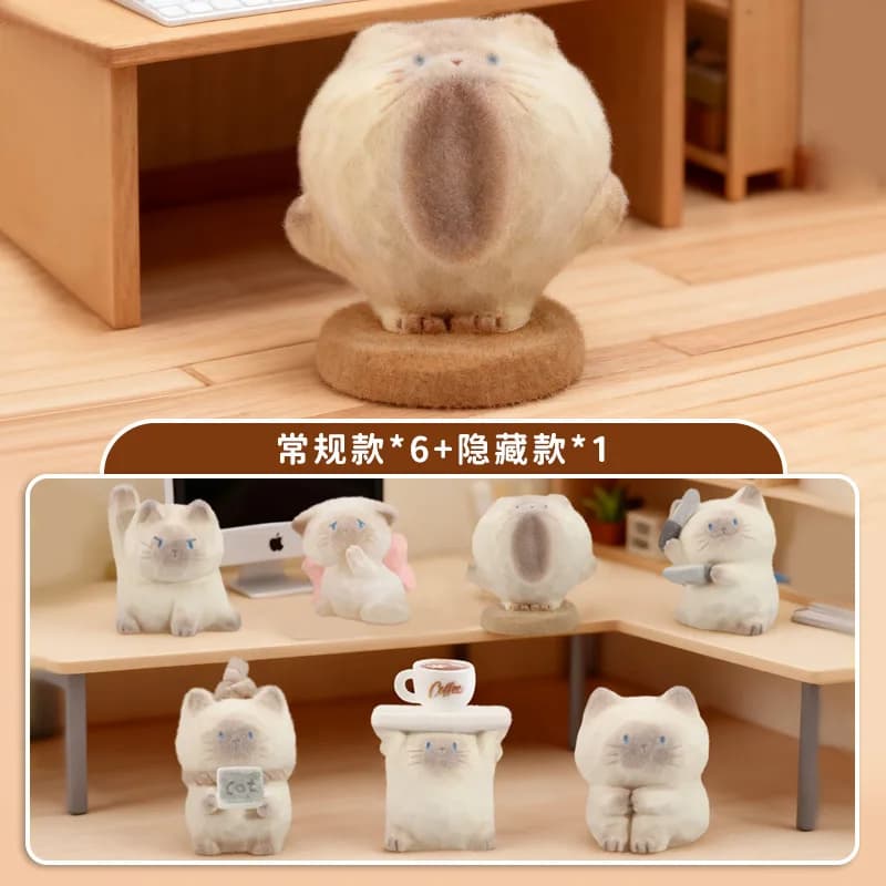 Scatola a Sorpresa Gatto Siamese Soffice, Statuetta Gattino Cartone Animato con Texture Pelosa, Decorazione da Scrivania Stile Lavoratore d'Ufficio, Regalo per Amanti dei Gatti