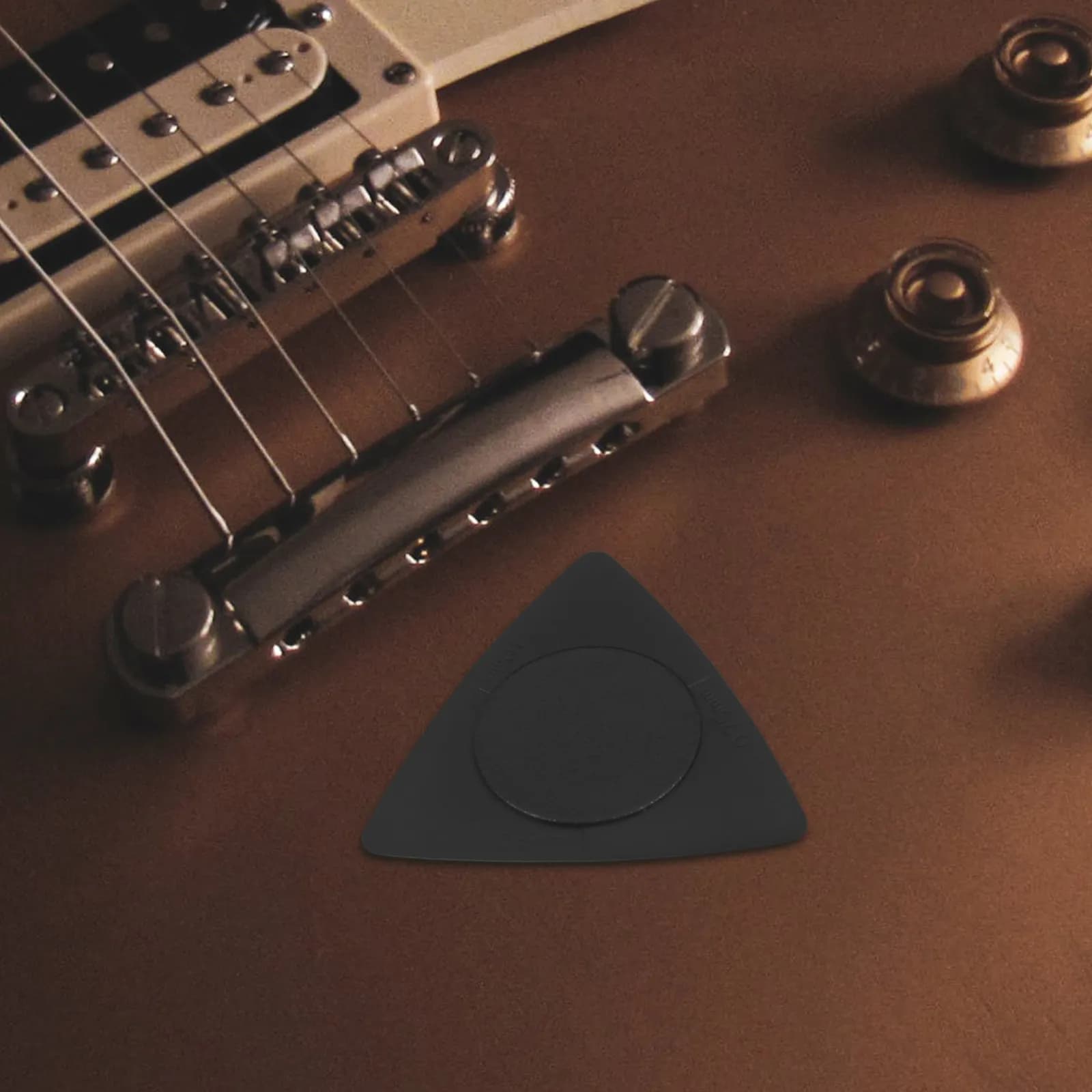 20 Pezzi Plettri per Chitarra Folk Classica, Superficie Liscia e Confortevole, 3 Spessori (0,5mm, 0,75mm, 1mm), Tono Caldo, Materiale ABS