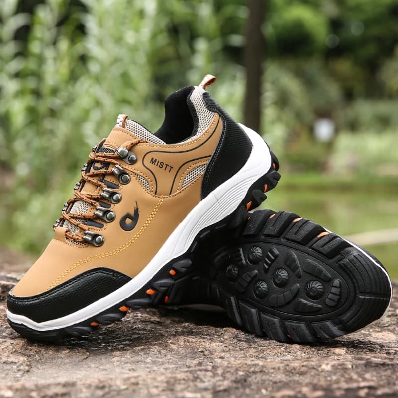 Men's Casual Shoes Summer Gymnastics Breathable Trekking Shoes Climbing Slip-on in Ultralight Leather
