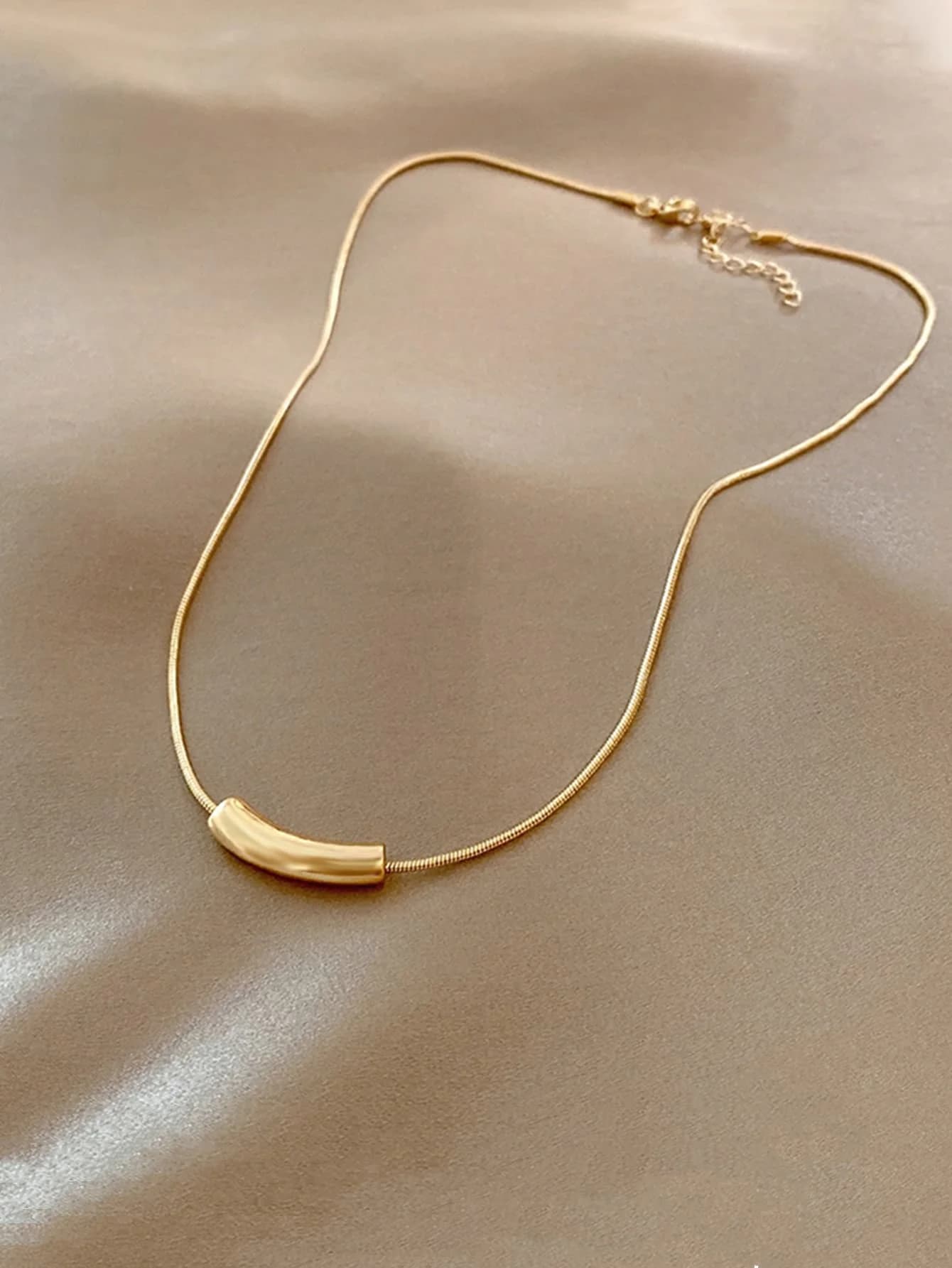 1Pc Women Smile Curved Tube Necklace Minimalist Versatile Elegant Stackable Jewelry Daily Party Gift For Her