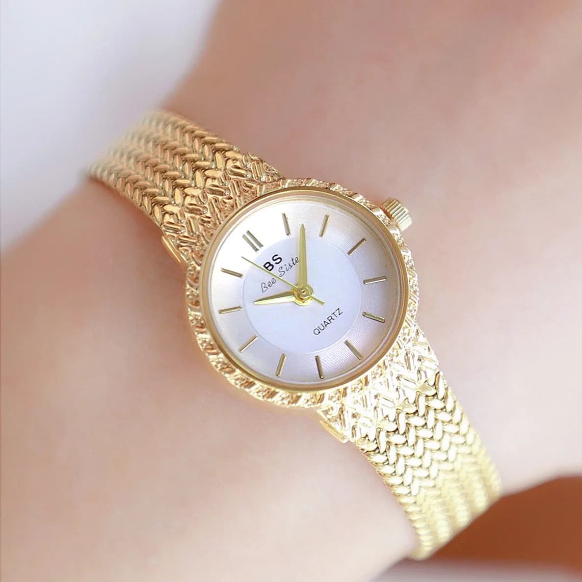 Top Brand Women's Watch Simple Elegant Gold Small Dial Quartz Women's Watch Fashion Waterproof Japanese Wrist Watch Montre
