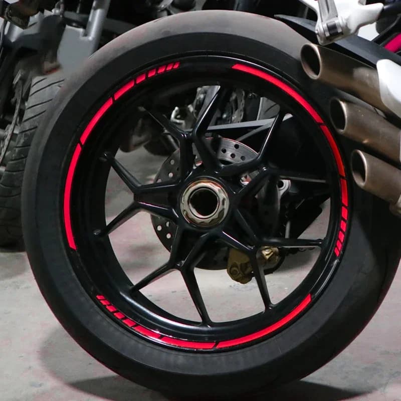 1 Set 8 Colori Car Styling Strisce Riflettenti Motocross Bici Moto Ruota Adesivi e Decalcomanie 17/18 Pollici Nastro Riflettente per Cerchioni