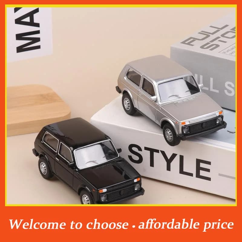 TH 1 pz nuovo modello di auto in lega pressofusa in scala 1/43, simulazione retrò, decorazione da scrivania, regalo per collezionisti e appassionati