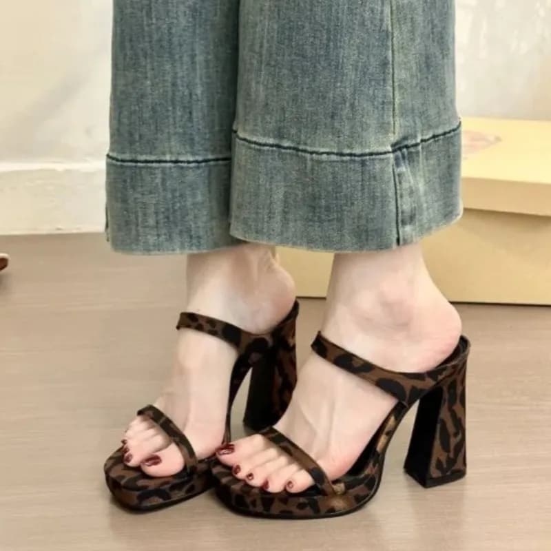 Women Sandals Fashion Thick Soled High-heeled Sandals Sexy Leopard Print Mule Slippers 2026 Summer Open Toe High-heeled Slippers