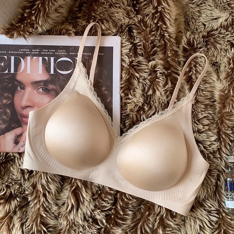 Reggiseno Sexy in Raso e Pizzo con Scollo Profondo a V, Senza Ferretto, Supporto Morbido, Sollevamento per Seno Piccolo, Anti-Cedimento, Comfort per Uso Quotidiano Femminile