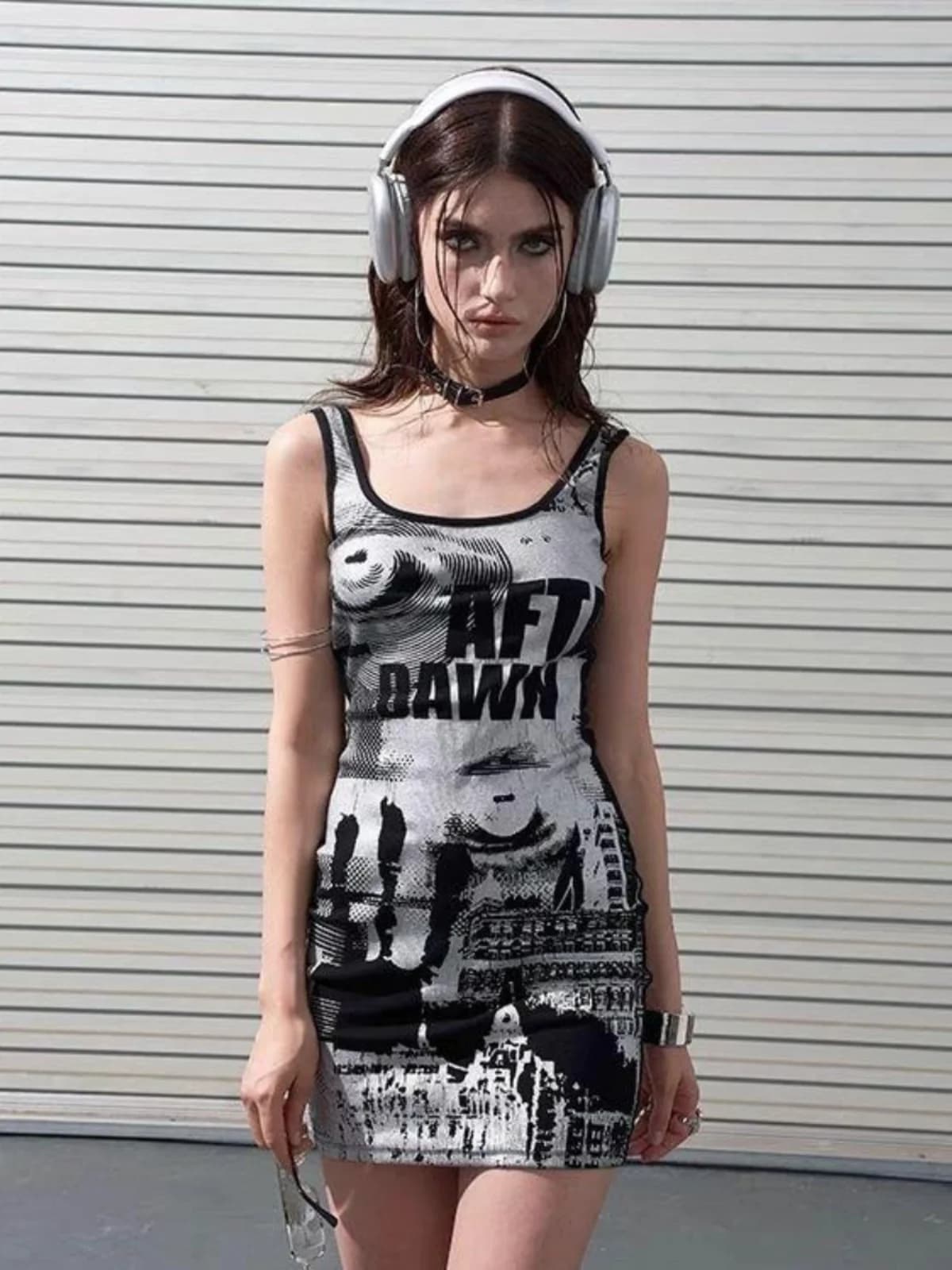 Metallic Chic vest with Colorful Printing, New Style Summer Woman, Retro, Slender, High Waist skirt, Street Style