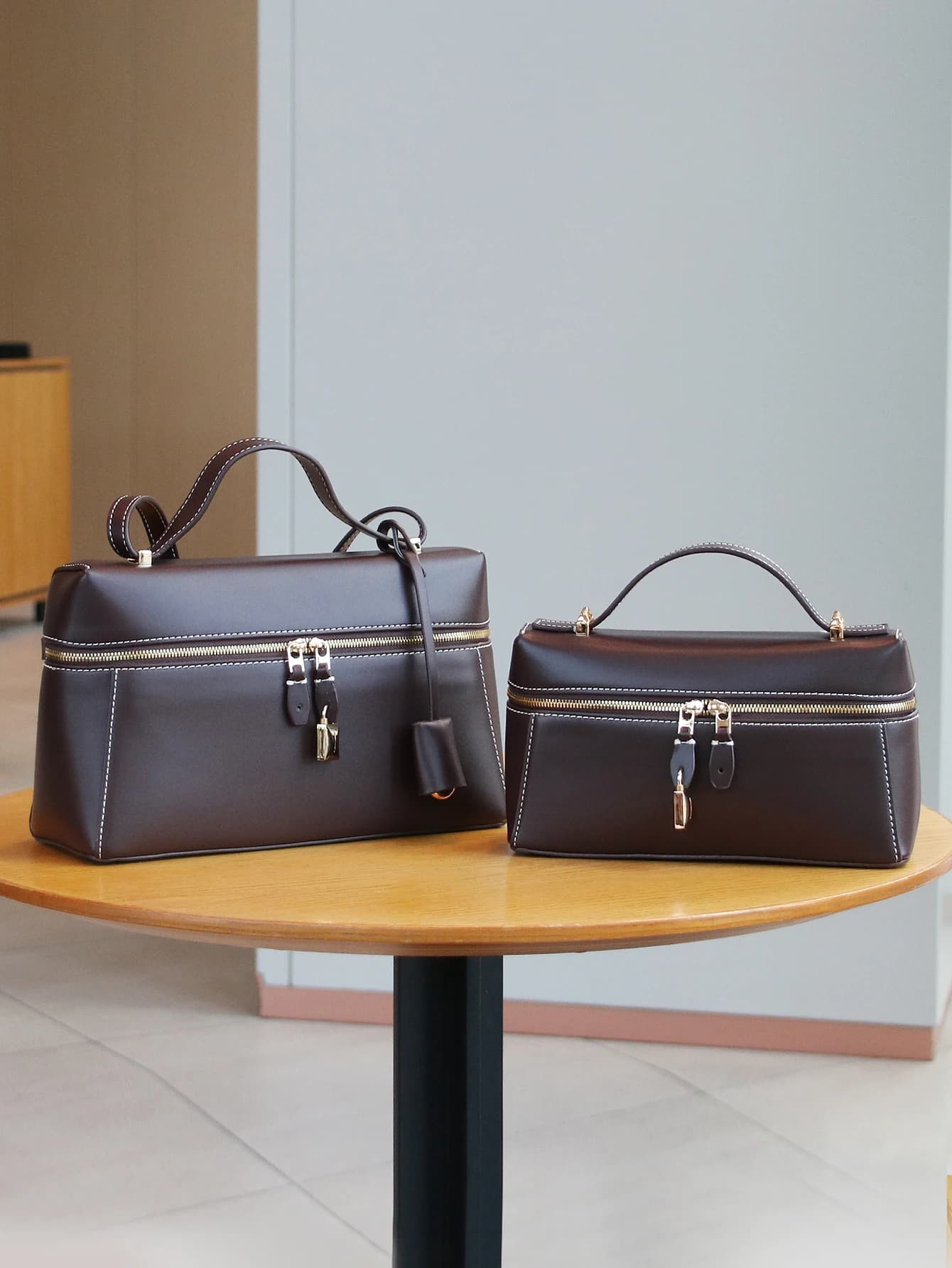 Nuova borsa alla moda 2026, lusso leggero, elegante, semplice, piccola borsa a scatola quadrata, pochette cosmetica, design di nicchia, per pendolari, Old Qian Fei