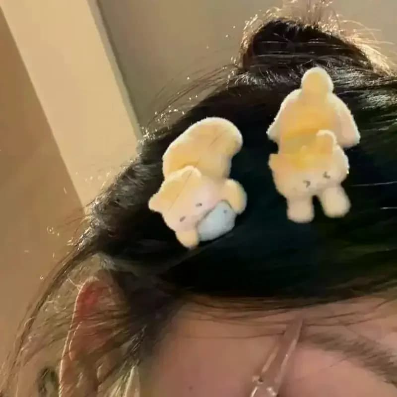 Simpatico fermaglio per capelli a forma di gattino in peluche per donna, fermaglio laterale per frangia, fermaglio a becco d'anatra, accessorio per capelli a forma di cartone animato
