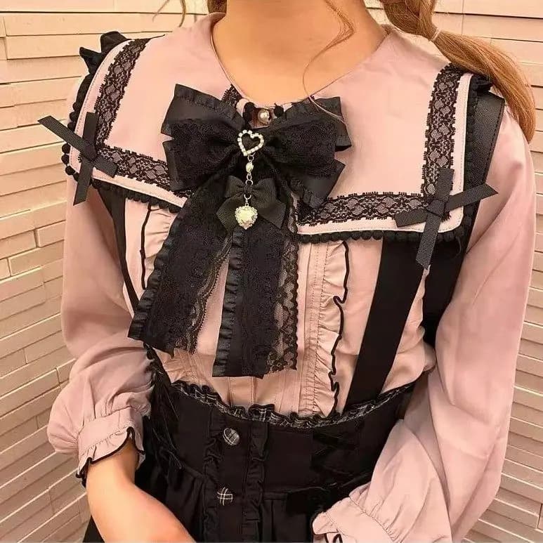 Collana Y2k Sweet Lolita Jabot fatta a mano con fiocco in pizzo a strati, cuore di cristallo e ciondolo con perla.