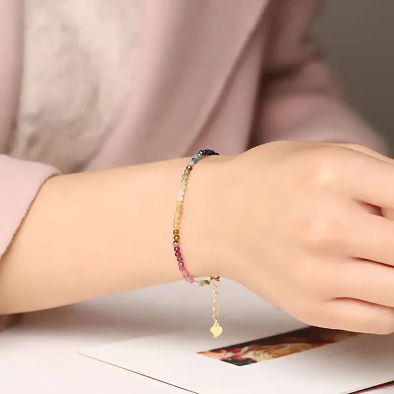 Bracciale con tormalina piccola arcobaleno naturale estremamente sottile da 2 mm, da donna, con gradiente, design di nicchia, leggero, di lusso, per ragazza