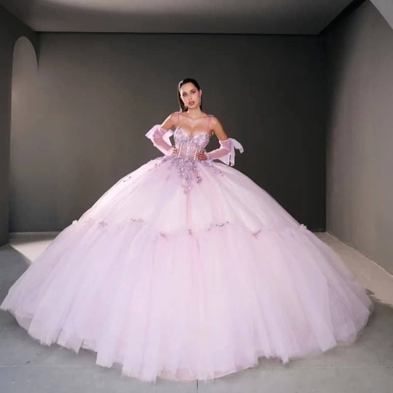 Abiti Quinceanera viola chiaro personalizzati con spalle scoperte applique con paillettes cristallo Tull volant Vestido De 15 Quinceanera