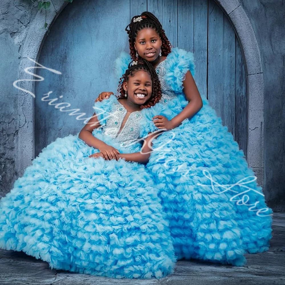 Abito da ragazza di fiori personalizzato Applique a strati gonfi in tulle per matrimoni Festa di compleanno per bambini Abiti da principessa personalizzati per spettacoli di bellezza
