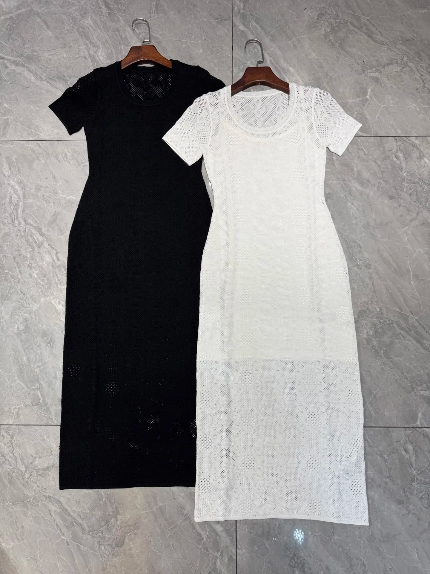 Abito midi da donna a girocollo, lavorato a maglia con uncinetto, traforato, a maniche corte, modello a tubino