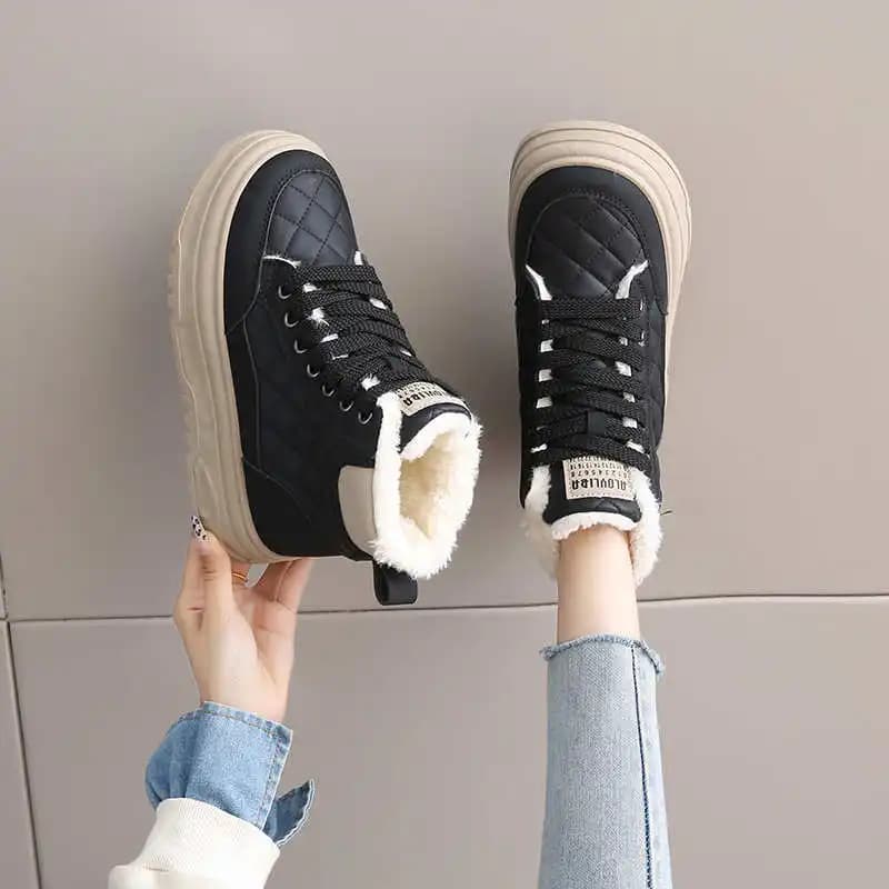 Super Lightweight Anti-skid Hiking Boots Trekking Shoes Summer Hiking Shoes Boot Woman Shoes Sneakers Sports Interesting