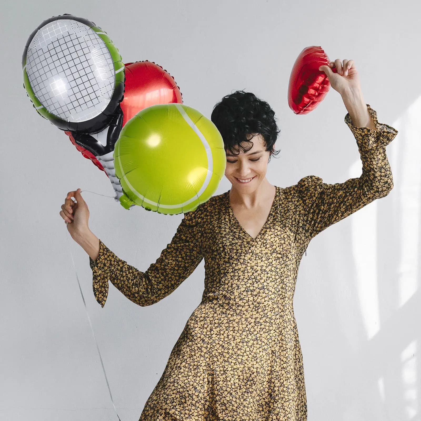Set of Racket Shape Balls and Tennis Balls in Aluminium, Inflatable Decorations for Sports Theme Celebrations and Birthdays