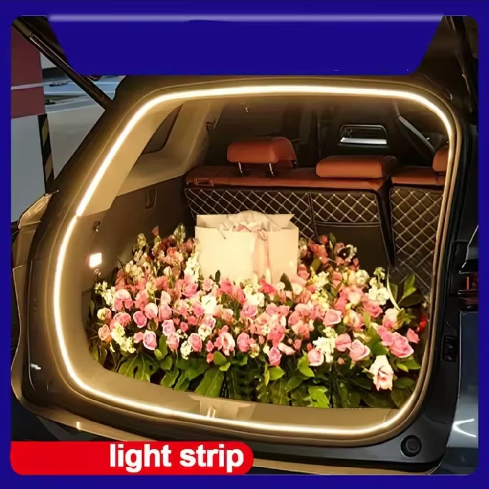 Illuminazione per Bagagliaio Auto ad Alta Luminosità, Luce Ambientale per Decorazione Interna, Striscia LED Senza Cablaggio con Sensore Automatico per Portellone 2/4M