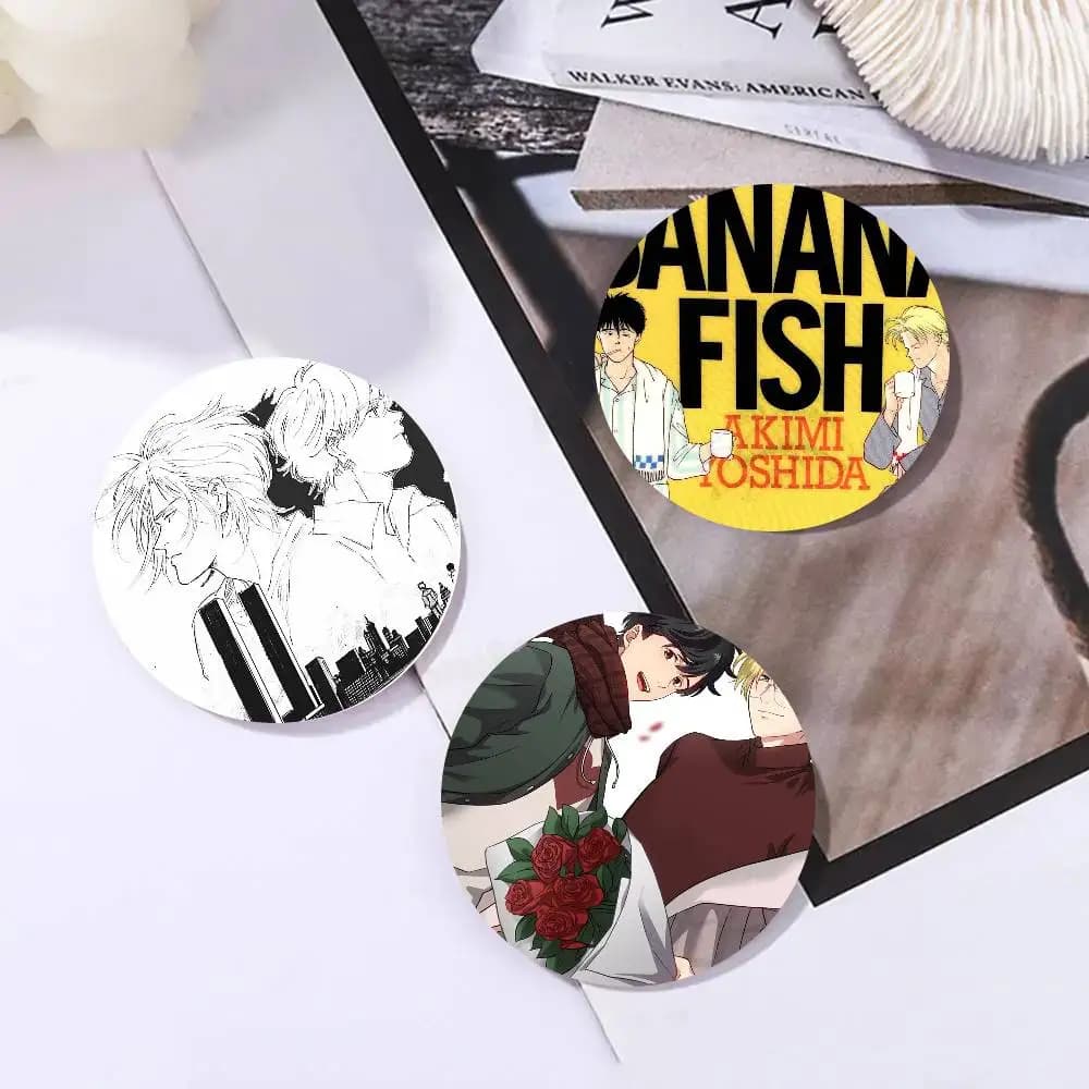Spille smaltate rotonde in stile cartone animato Anime B-Banana Fish per decorazione zaino e accessori