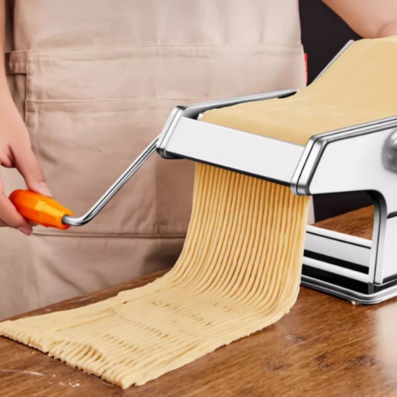 Home small noodle machine Old manual and rolling machine automatic pasta maker pull-cutting machine