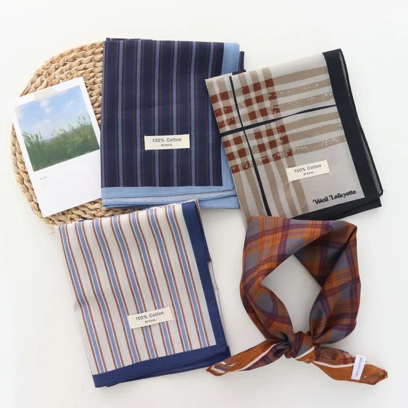 Foulard Quadrato Piccolo 100% Cotone a Righe Fresco e Versatile, Nuova Moda 2025, Sciarpa a Punta Chiusa per Donna, Fascia per Capelli