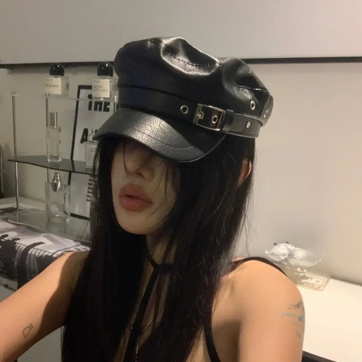 Women's Black PU Leather Hats - Berretti Fashion Plates and Newsboy Hats with Vintage Style Y2K Punk for Solar Protection and Daily Use