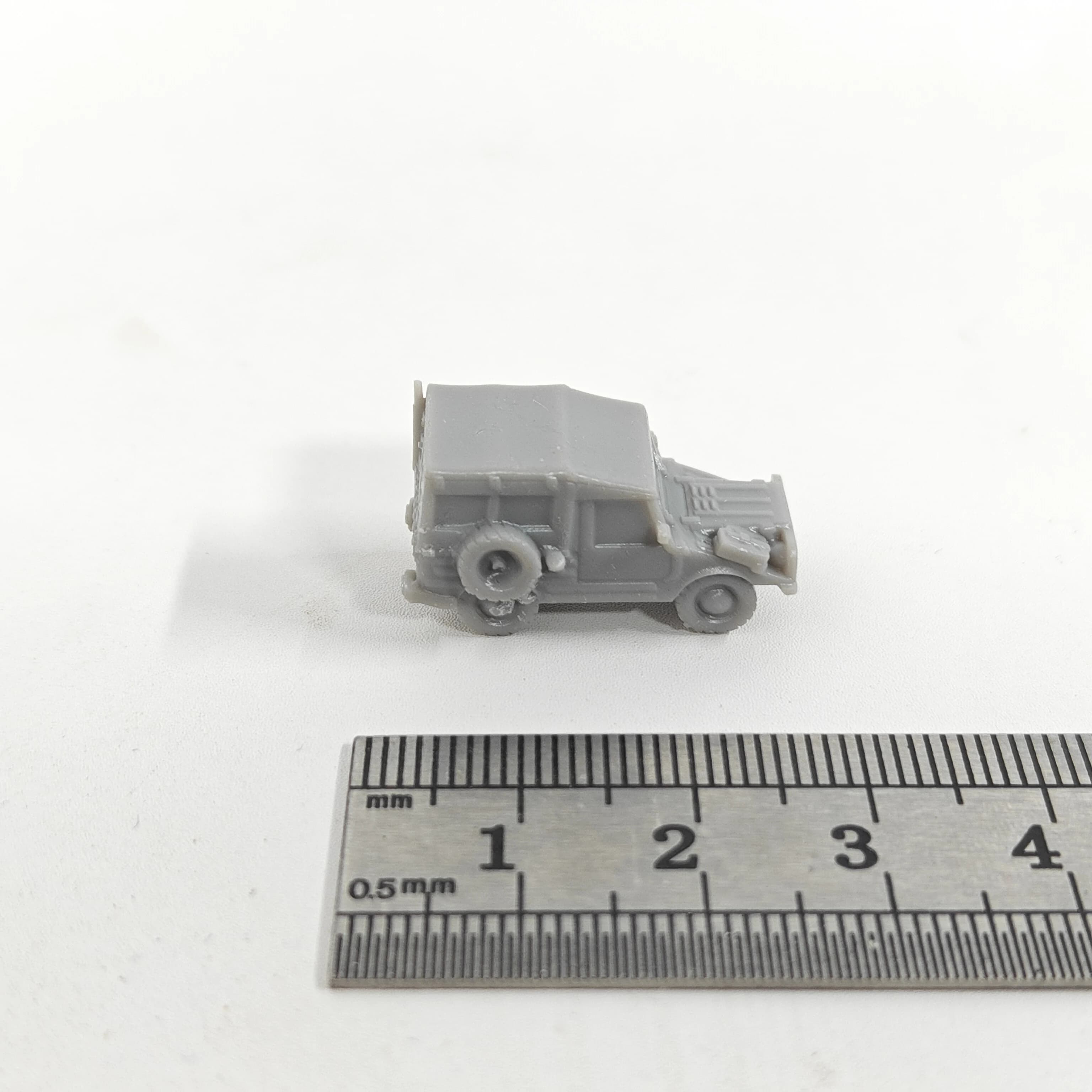 KIT MODELLO DKW Munga in scala 1/144