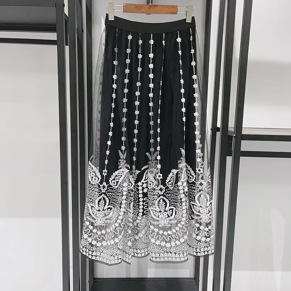 Y2K Floral Embroidered Women's Dress Double Layered Shirt Elegant High Waist Straight skirt for commuters 2025 New arrival fall