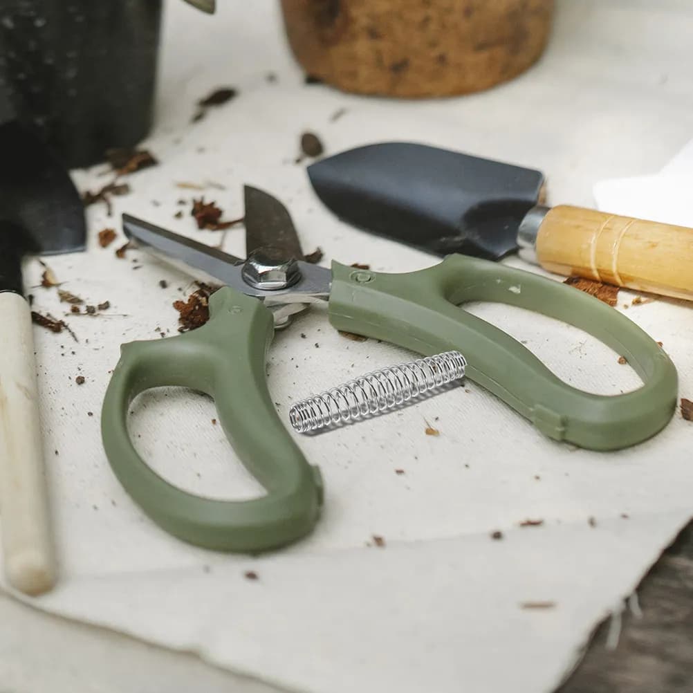 12 Pezzi Molle di Ricambio in Acciaio Inossidabile per Forbici da Potatura, Molle a Spirale di Precisione per Attrezzi da Giardino e Cesoie