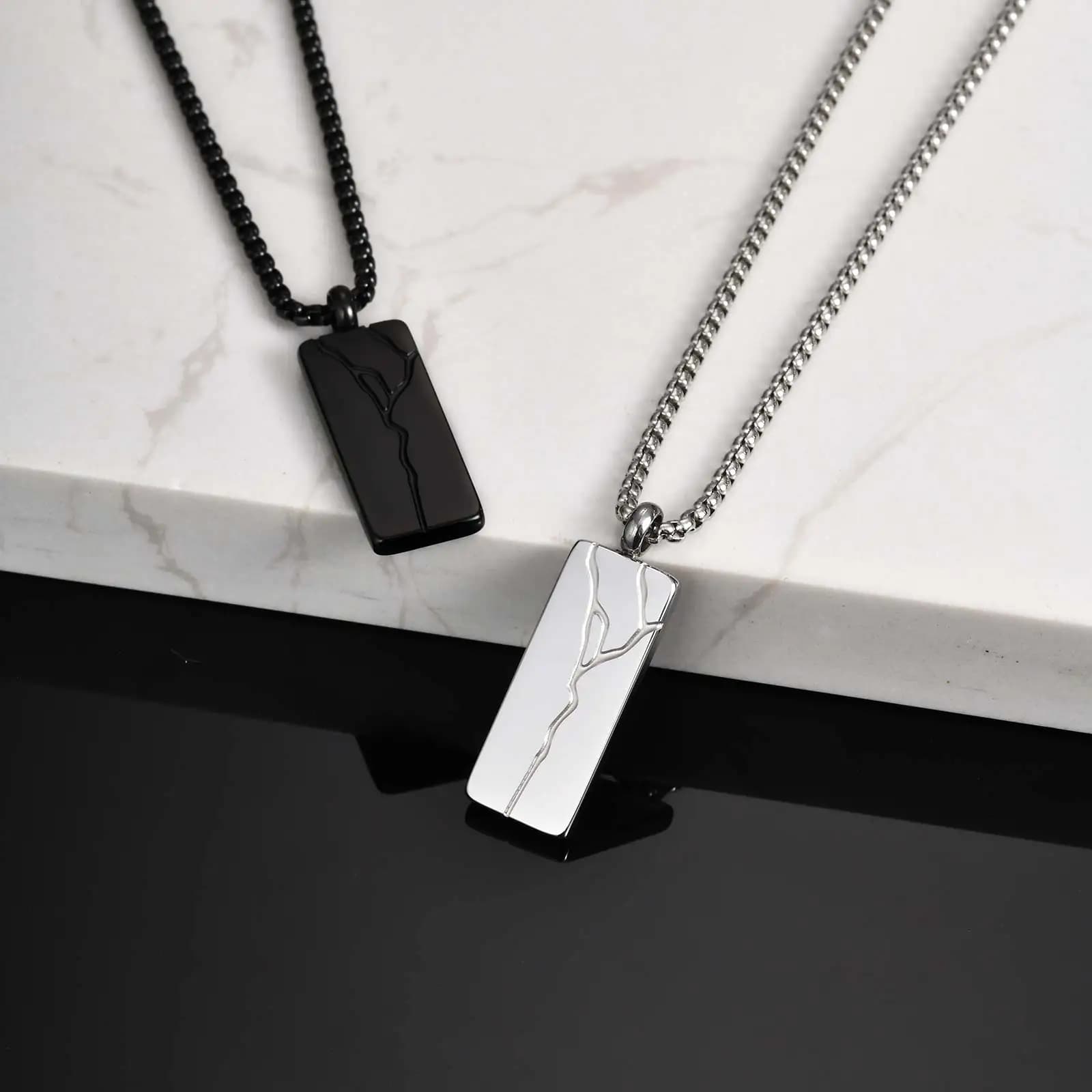 Stainless Steel Punk Cracked Square Pendant Necklace for Men, Minimalist Hip Hop Geometric Necklace Box Chain, Fashion Jewelry