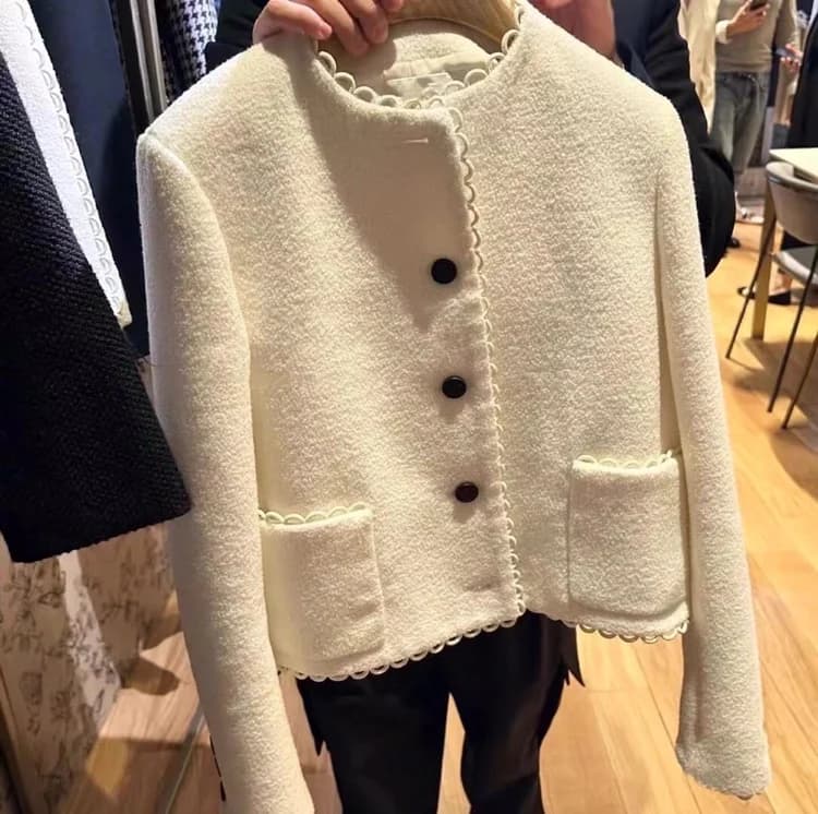 New 2023 Autumn Winter Chinese Style Half round Lace Trim Single Button Woolen Short Coat Ladies Fashion Outerwear Jacket