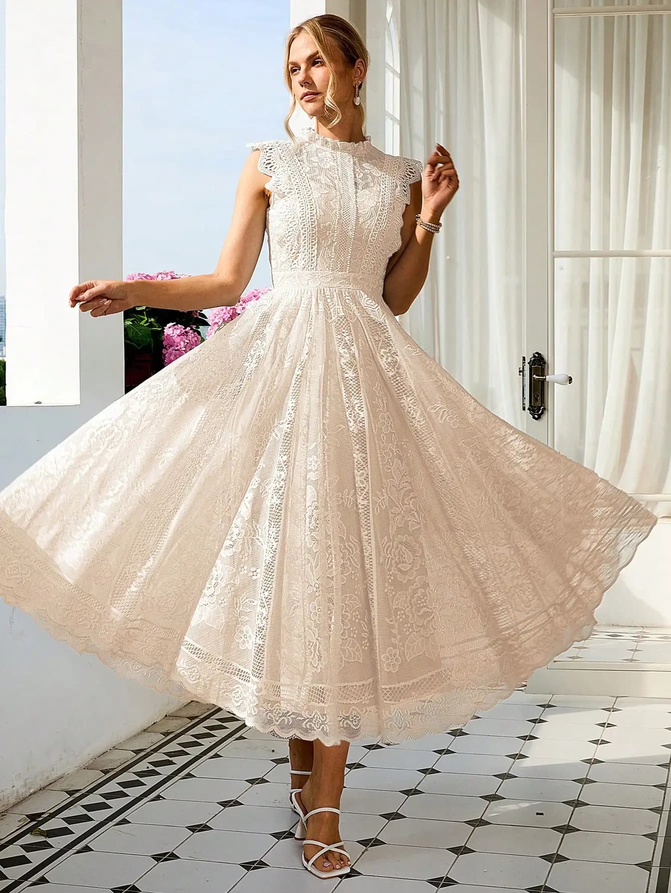 Abito midi svasato in pizzo floreale avorio con collo alto da donna – Eleganza senza tempo per matrimoni, feste e celebrazioni estive