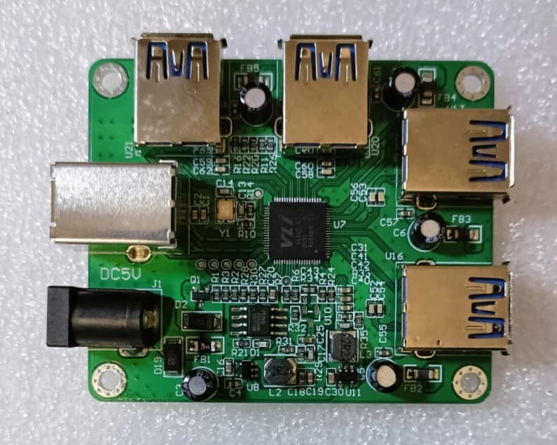 VL822 Hub USB 3.1 per laptop da uno a quattro interruttori