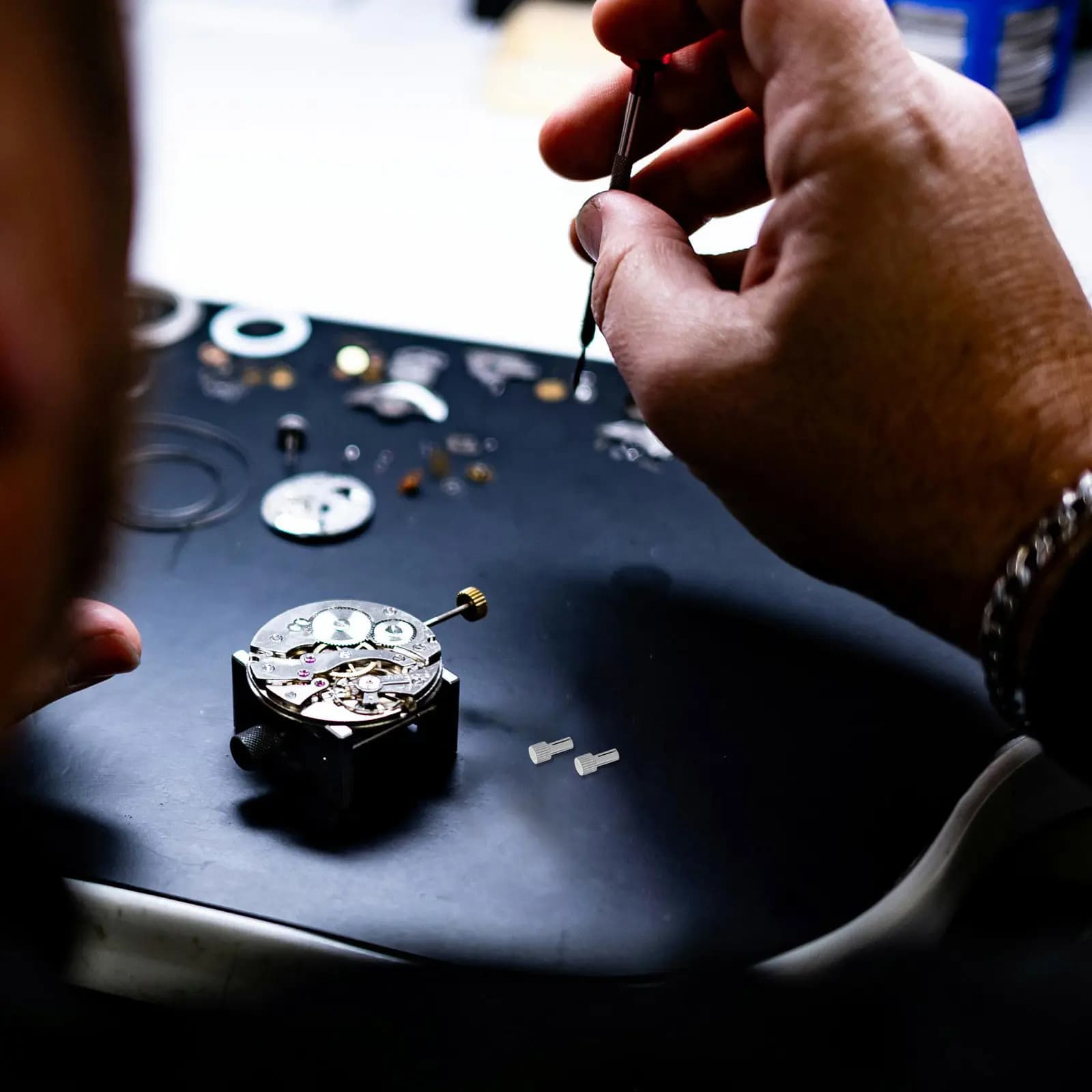 2 Pieces Key to Mechanical Watch, Universal Parts for Wall Clock Repair, Key to Manovella for Upload Watch