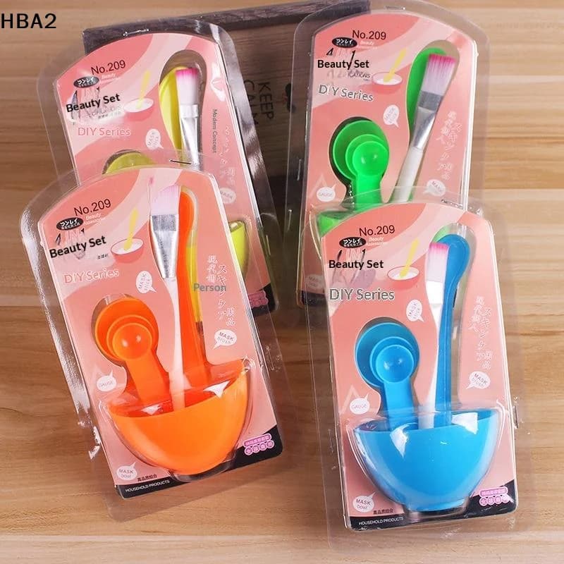 Set of bowls for masks and set of six-piece brushes for creating DIY face masks, tools for beauty and make-up