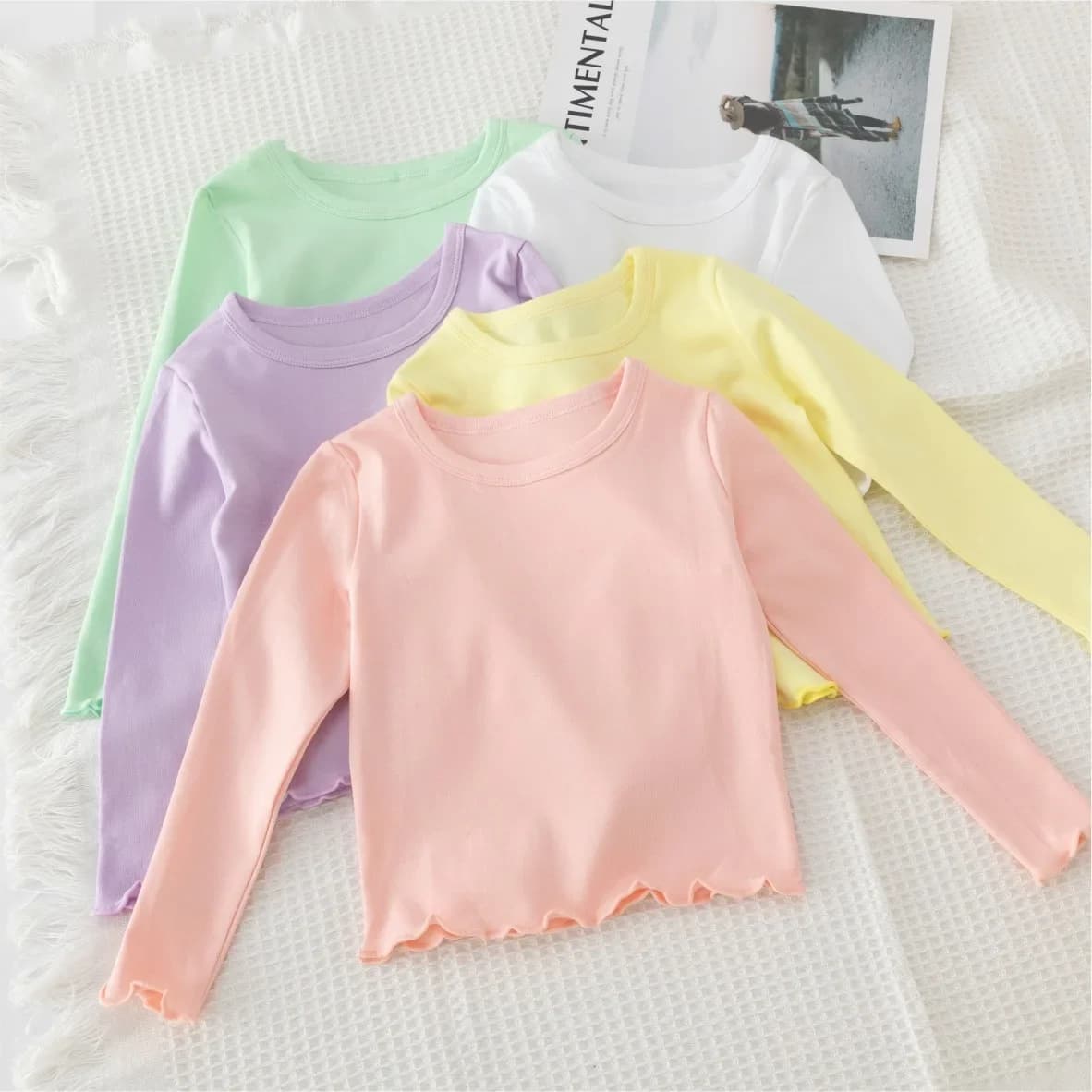 Primavera e autunno nuove ragazze girocollo base corta camicia casual a maniche lunghe t-shirt tinta unita per bambini bianco top