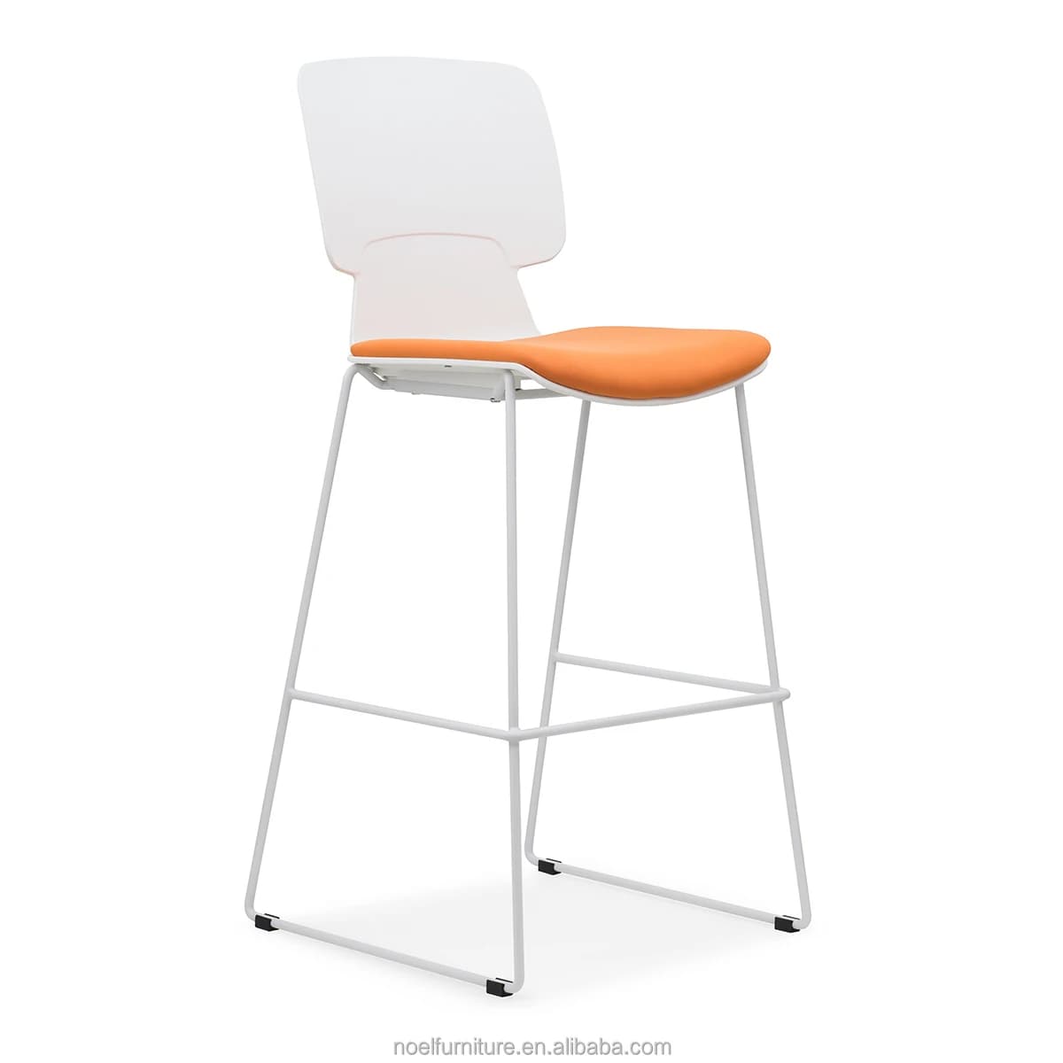 Sedia sgabello da bar con sedile in plastica e gambe in metallo per sedie da sala da pranzo usate