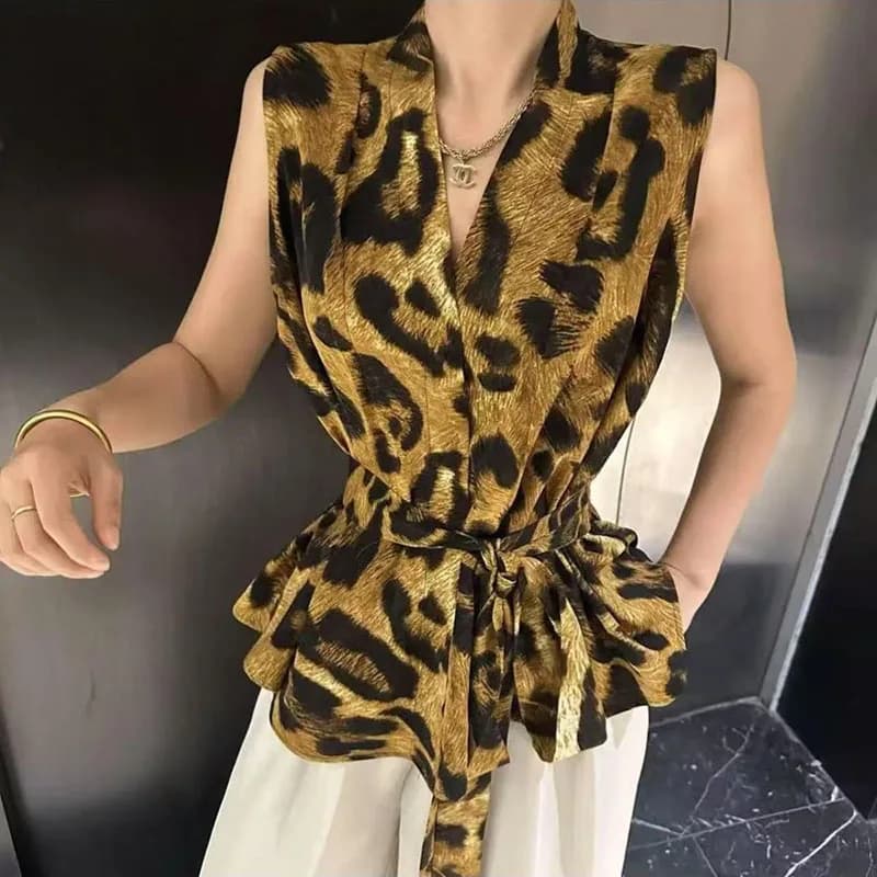 Camicie Leopardate Stampate con Scollo a V alla Moda, Abbigliamento Estivo da Donna, Nuove Bluse Chic Senza Maniche, Top Eleganti da Ufficio