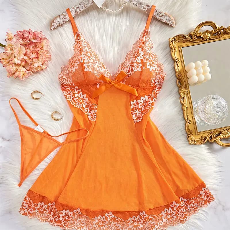 Set camicia da notte sexy Abito da donna Sling Sleepwear Costume elegante Abiti ricamati Set pigiama di colore brillante con infradito Baby Doll