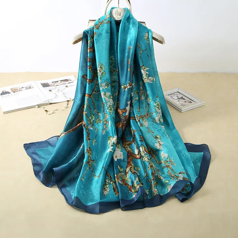 Sciarpa in raso di seta imitazione moda Scialle floreale stampato Sciarpe leggere da donna Spiaggia Viaggi Protezione solare esterna Hijab 180 * 85 cm