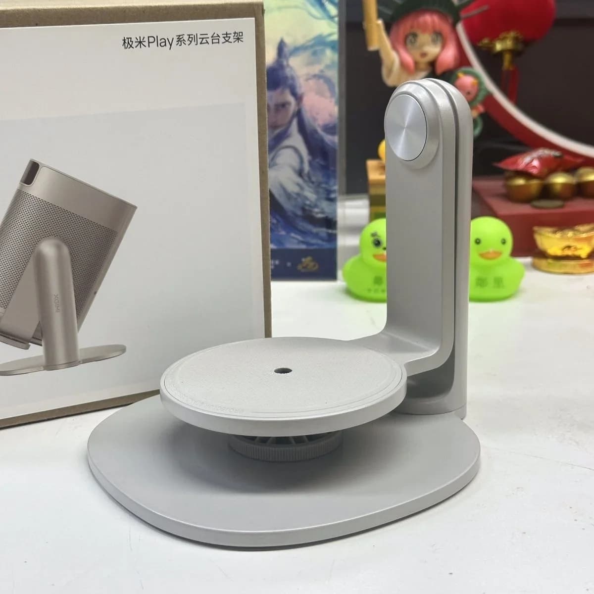 Supporto per Proiettore Multi-Angolo XGIMI Regolabile 120° ° Supporto Inclinabile per Mini Proiettore da Interno/Esterno Compatibile con XGIMI Play 3/ Play 2 Pro