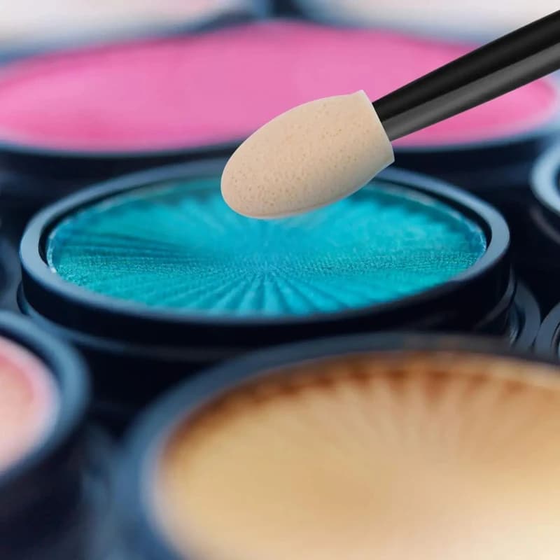 Applicatori per Trucco Cuttte 100 Pezzi Monouso a Doppia Punta con Contenitore, Spugnette per Ombretto Lunghe