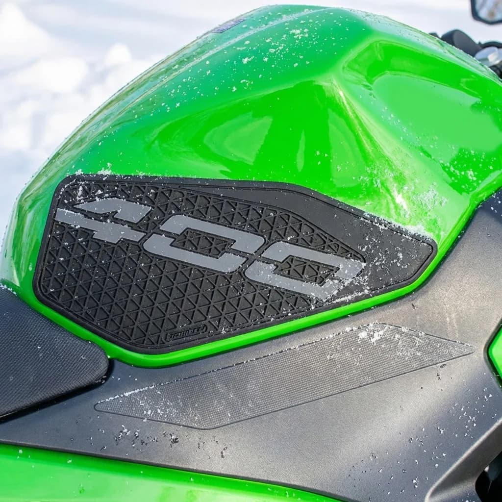 Protezioni Laterali Antiscivolo per Serbatoio Kawasaki NINJA 400 2018-2025