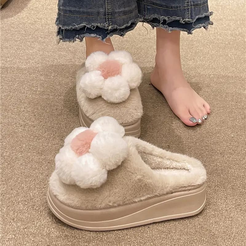 ​ Pantofole soffici e calde invernali da donna con suola spessa che aumenta l'altezza Scarpe da casa pelose per interni antiscivolo Design floreale carino