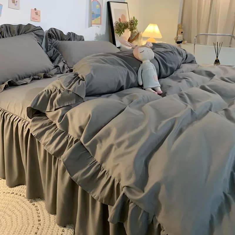 Set biancheria da letto stile principessa Ins per donna Ragazza carina Tinta unita con volant Copripiumino Queen King Lenzuolo Gonna letto Fodere per cuscini